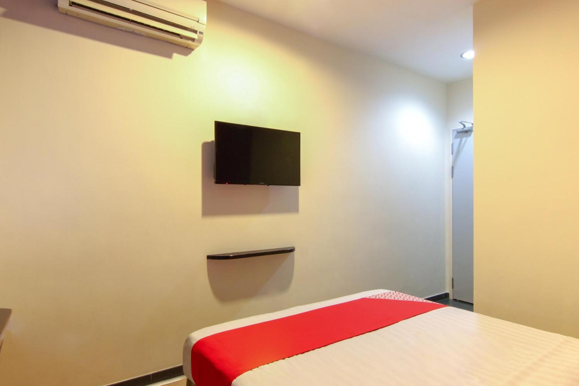 Super Oyo 43930 Hotel Esplanade SDK Εξωτερικό φωτογραφία